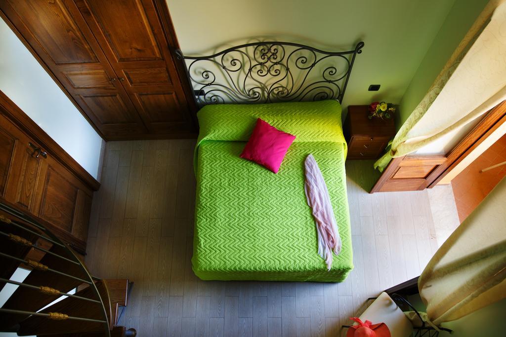 マッサ・ルブレンセ Relais Il Pennino Bed & Breakfast エクステリア 写真