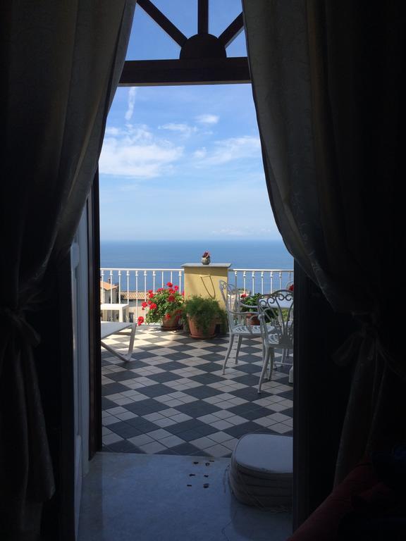 マッサ・ルブレンセ Relais Il Pennino Bed & Breakfast エクステリア 写真